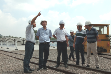 向导眷注-市建委向导不忘初心主题调研活动 - 公司新闻 - 杭州钱南原水有限公司