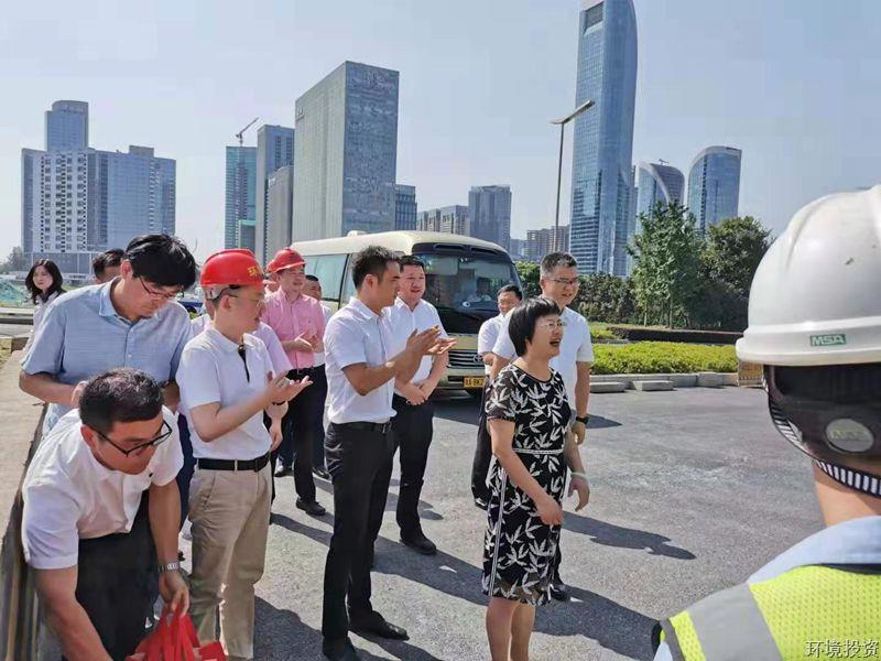 区人大常委会主任裘超、副区长方军一行慰问投资公司一线劳动者-向导眷注-杭州萧山水务投资生长有限公司