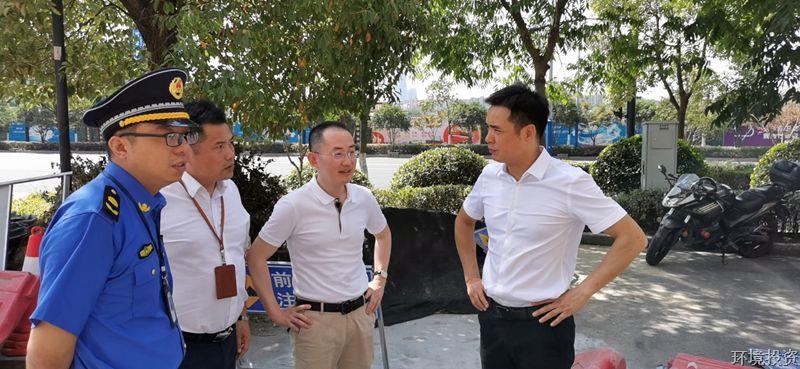 区人大常委会主任裘超、副区长方军一行慰问投资公司一线劳动者-向导眷注-杭州萧山水务投资生长有限公司