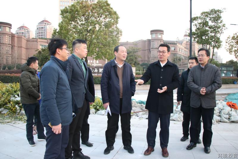 章登峰区长一行检查金城路刷新提升工程-向导眷注-杭州萧山水务投资生长有限公司