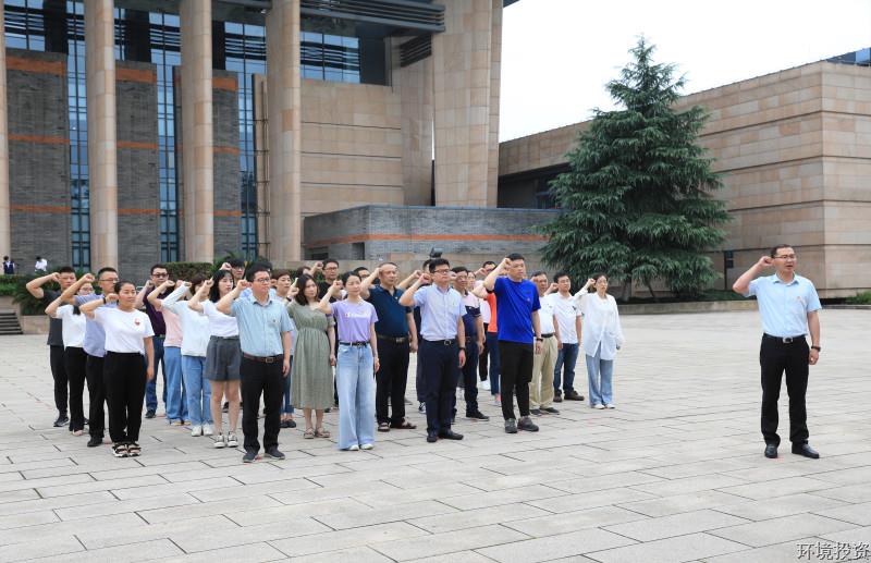 忆党史，，，，铭党恩，，，，专心感悟新时期红船精神——投资公司党总支开启嘉兴南湖红色之旅-党群运动-杭州萧山水务投资生长有限公司