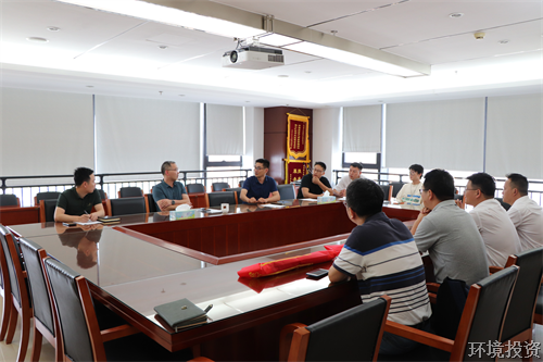 “专心折务 心系业主”“值得信任 精诚相助”&#65372;投资公司获赠锦旗两面-公司新闻-杭州萧山水务投资生长有限公司