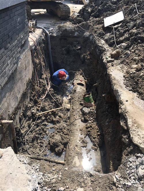 进化机电园区泵站DN400抢修 - 77779193永利官网新闻 - 杭州萧山情形集团有限公司