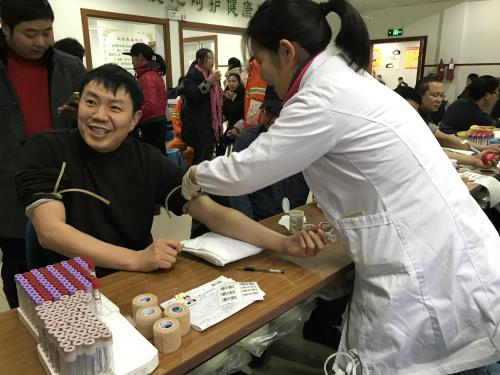 撸起袖子为爱献血  点燃“冬天里的一把火” - 党建园地 - 杭州萧山情形集团有限公司