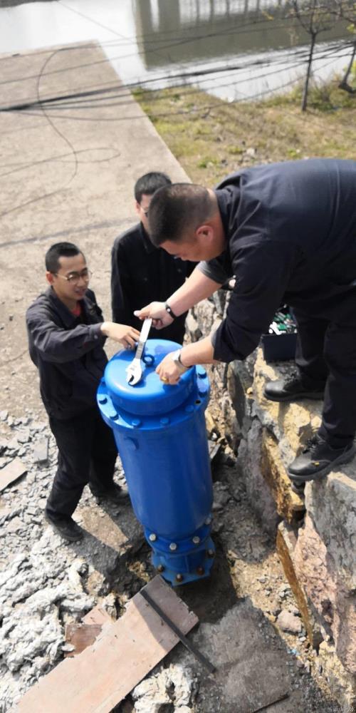 师傅带徒弟 安检在路上 - 77779193永利官网新闻 - 杭州萧山情形集团有限公司