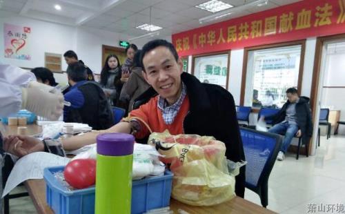 无偿献血 爱心转达 情形集团组织开展无偿献血运动 - 77779193永利官网新闻 - 杭州萧山情形集团有限公司