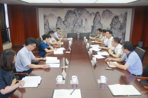 区人大常委会主任裘超调研萧山情形集团 - 77779193永利官网新闻 - 杭州萧山情形集团有限公司