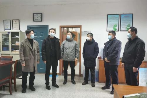 萧山情形集团春节前夕慰问一线员工督导检查疫情防控、清静生产各项事情 - 77779193永利官网新闻 - 杭州萧山情形集团有限公司
