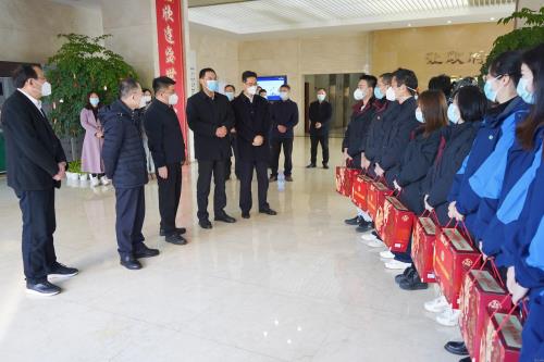 区委副书记、区长姜永柱一行走访慰问萧山情形集团 - 77779193永利官网新闻 - 杭州萧山情形集团有限公司